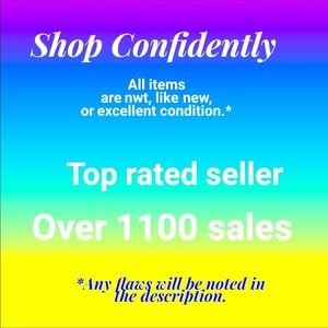 ⭐️⭐️TOP SELLER OVER 2000 SALES POSH AMBASSADOR⭐️⭐️